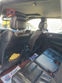 جیپ گراند شیرۆکی